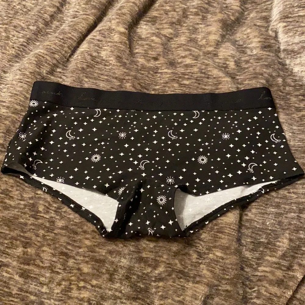 Victoria’s‎ Secret Pink Mystic Moon Sun Star Panty Boyshorts